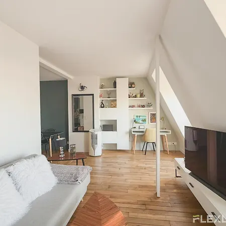 Spacious Modern One-bedroom In The 13th District París