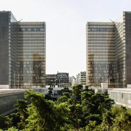 Spacious Modern T2 In The 13th District Appartamento *