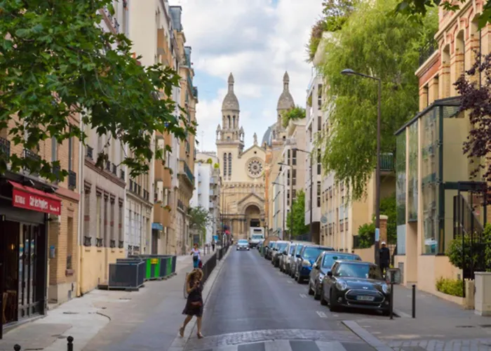 Spacious Modern One-bedroom In The 13th District Apartamento