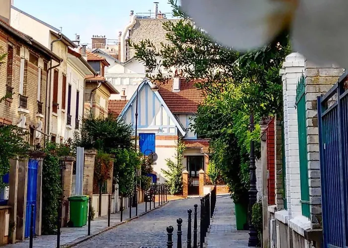 Spacious Modern One-bedroom In The 13th District *